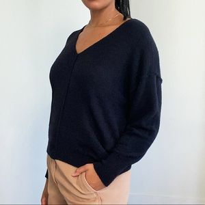 Wilfred Free Relaxed V-Neck Sweater